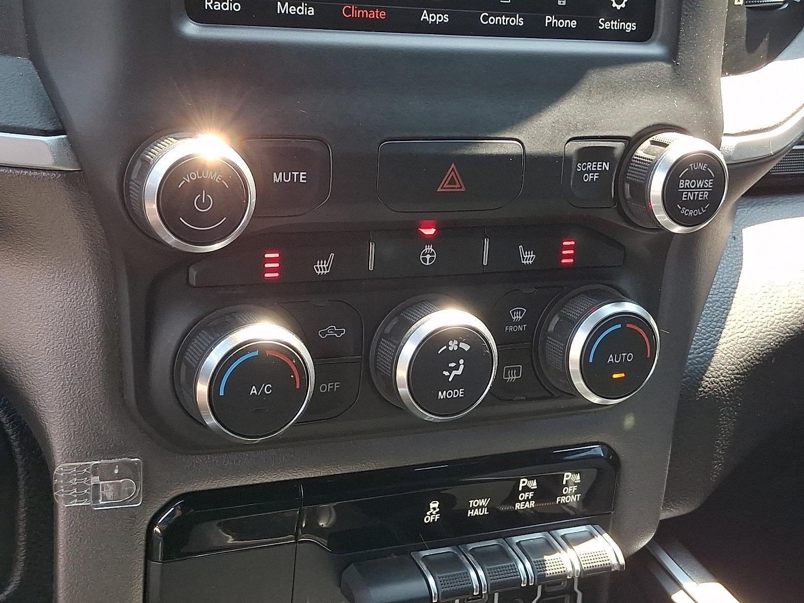 2020 RAM 1500 Big Horn 4x4 Crew Cab 5'7" Box