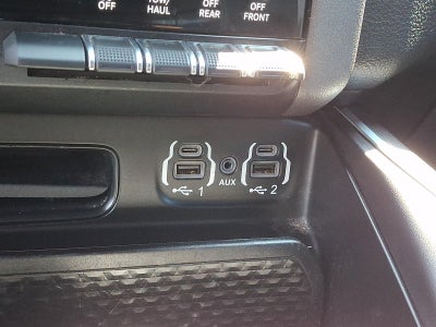 2020 RAM 1500 Big Horn 4x4 Crew Cab 5'7" Box