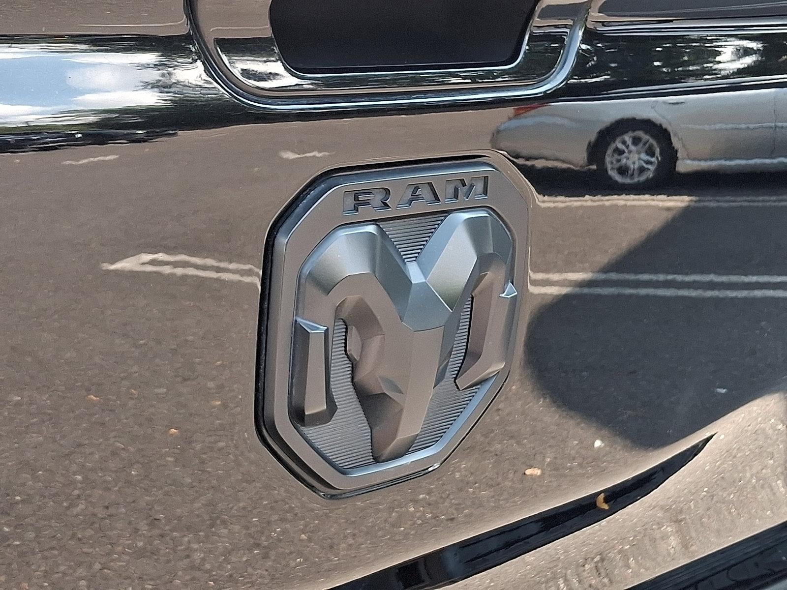 2020 RAM 1500 Big Horn 4x4 Crew Cab 5'7" Box