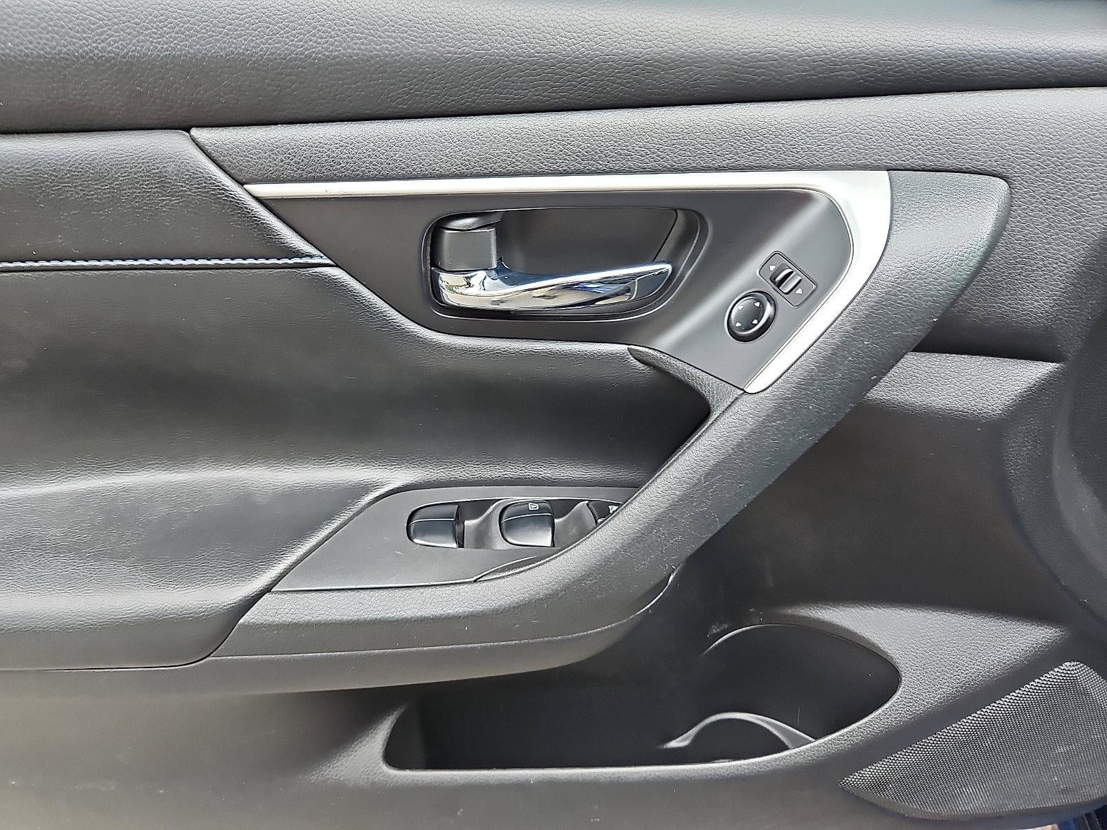 2016 Nissan Altima 4dr Sdn I4 2.5 SR