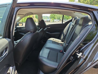 2023 Nissan Altima SR