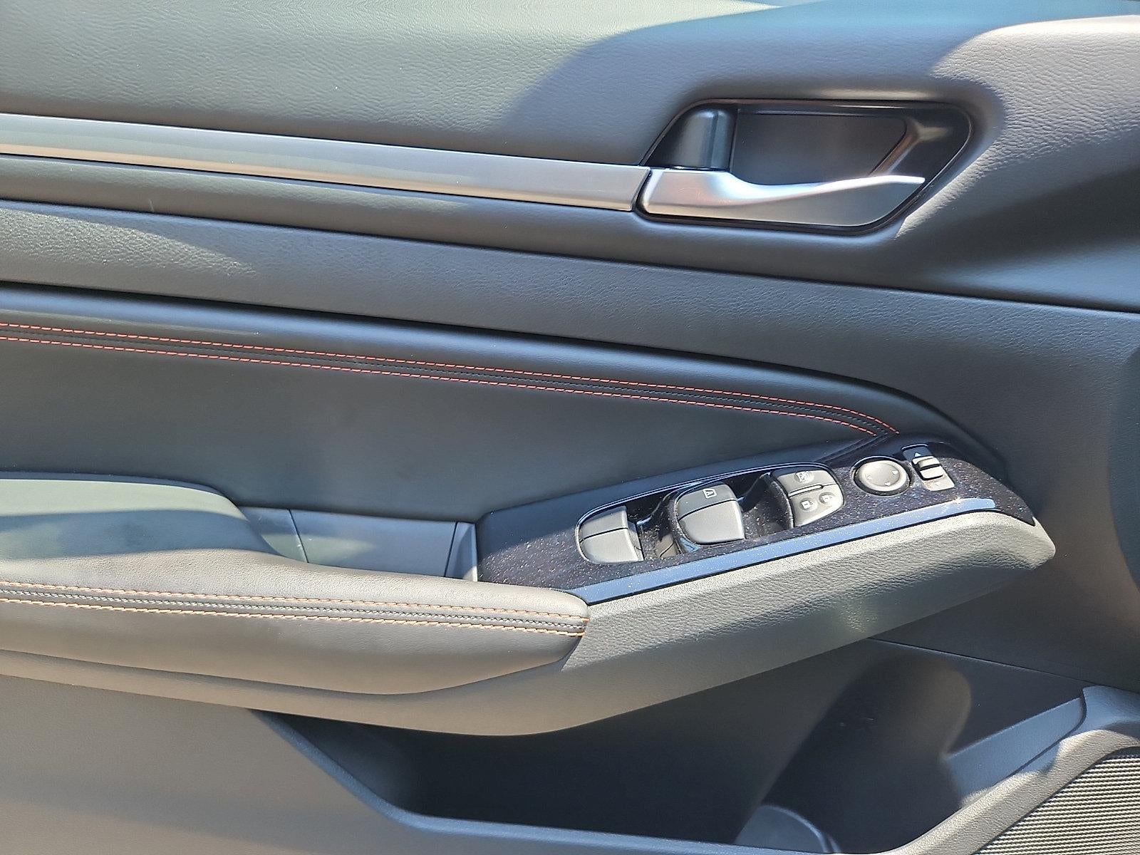2023 Nissan Altima SR