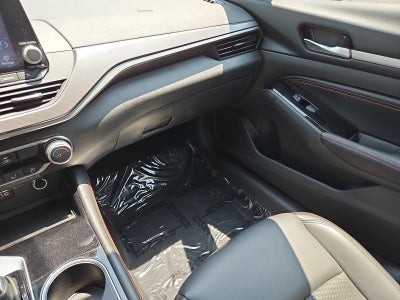 2023 Nissan Altima SR