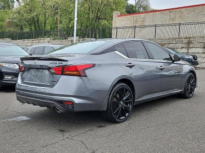 2022 Nissan Altima SR