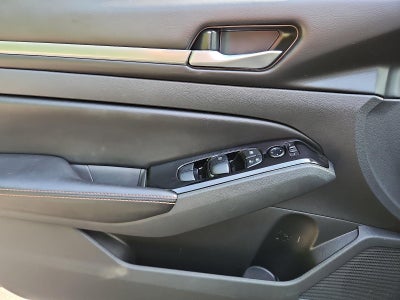 2024 Nissan Altima SR