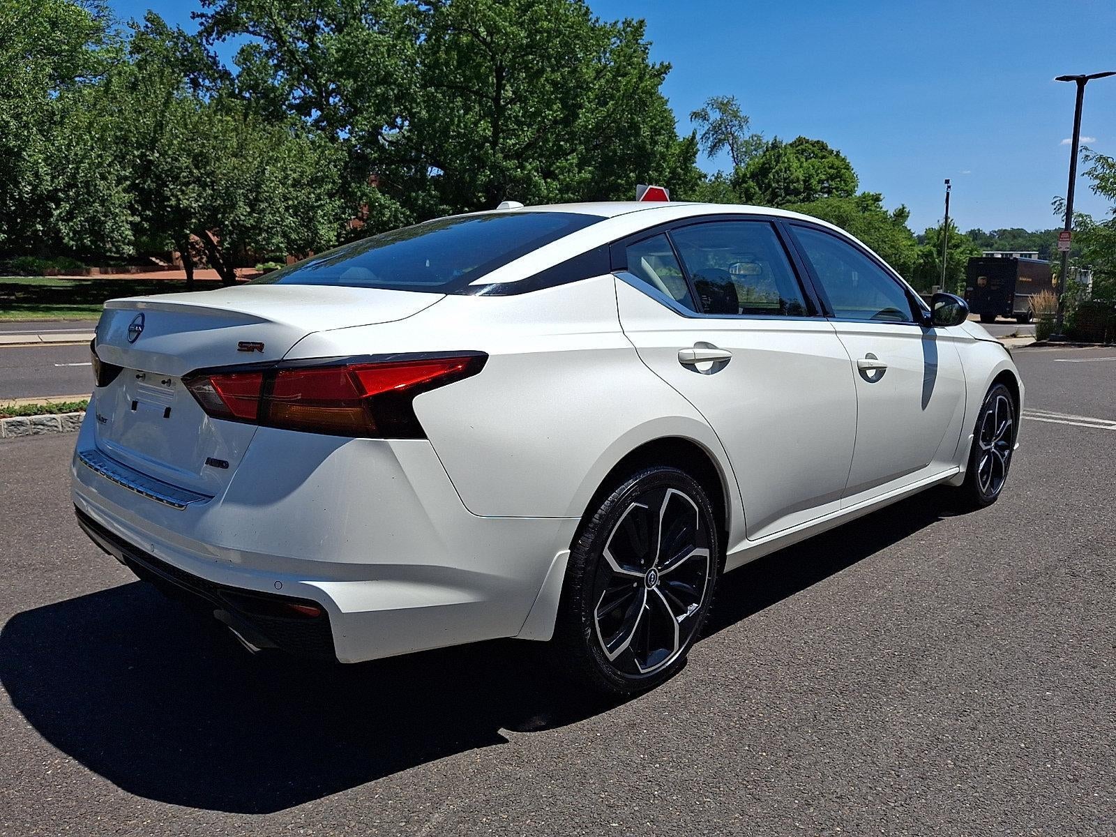 2023 Nissan Altima SR