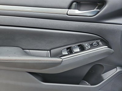 2024 Nissan Altima SR