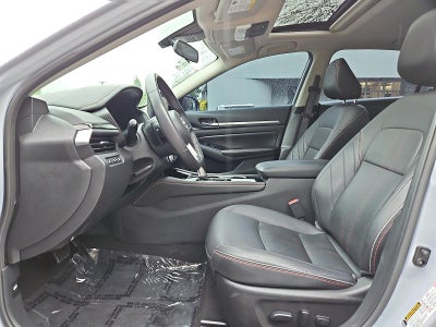 2024 Nissan Altima SR