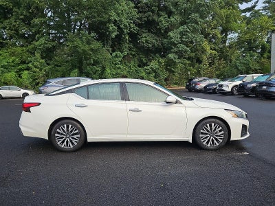 2023 Nissan Altima SV
