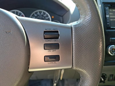 2011 Nissan Frontier 4WD Crew Cab SWB Auto SL