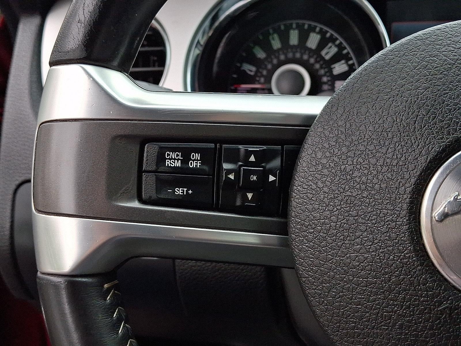 2014 Ford Mustang 2dr Cpe V6