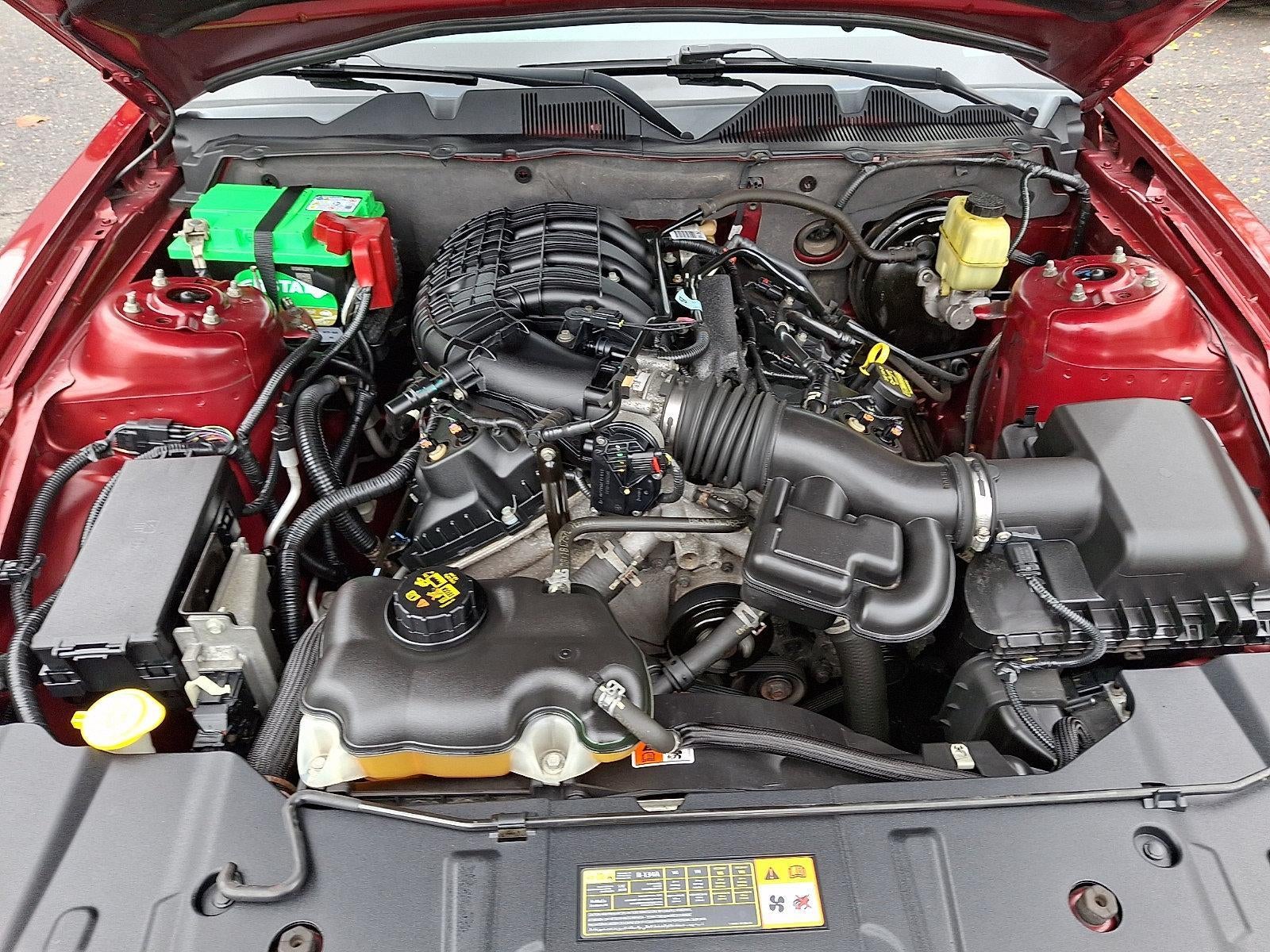 2014 Ford Mustang 2dr Cpe V6