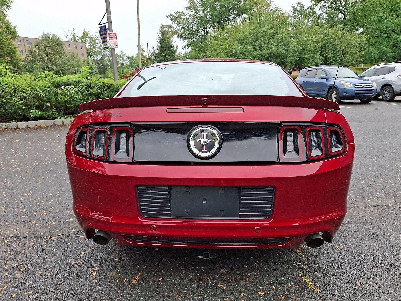 2014 Ford Mustang 2dr Cpe V6