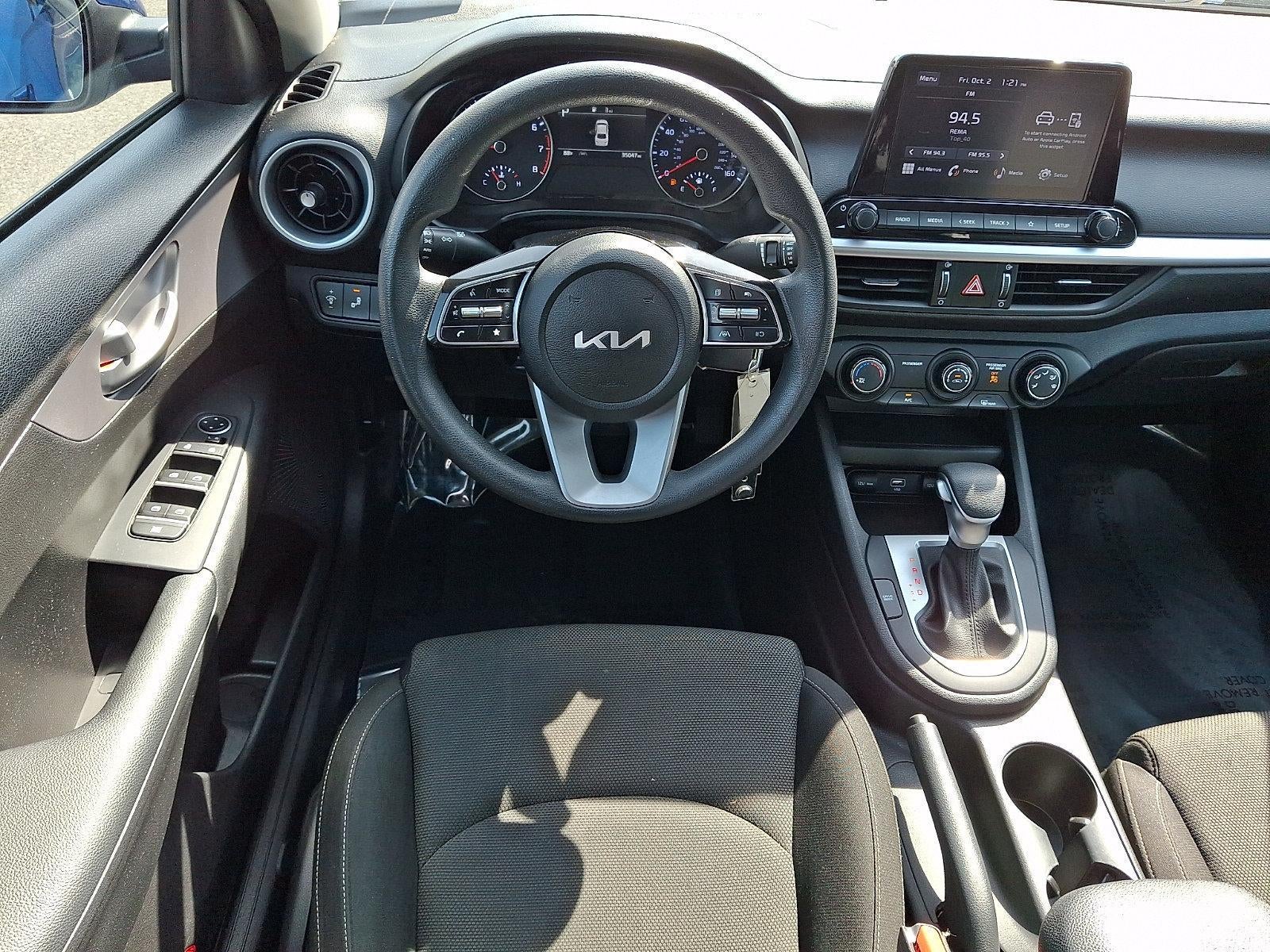 2023 Kia Forte LXS IVT