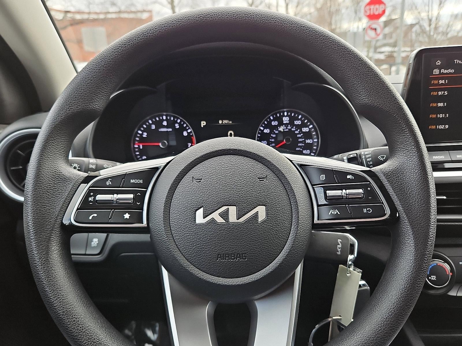2024 Kia Forte LXS IVT