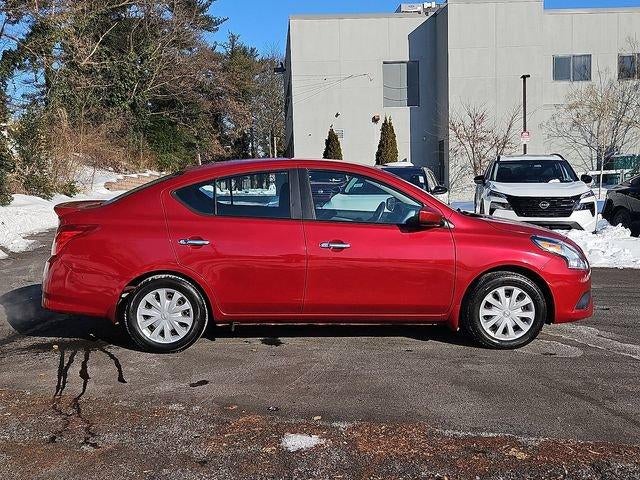 2015 Nissan Versa 4dr Sdn CVT 1.6 SV