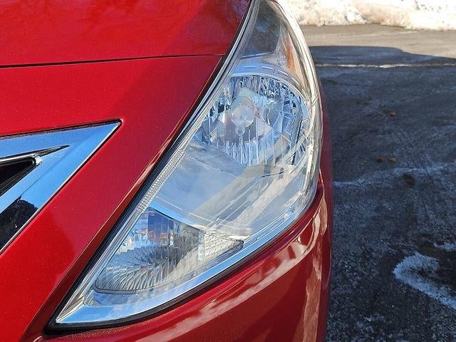 2015 Nissan Versa 4dr Sdn CVT 1.6 SV