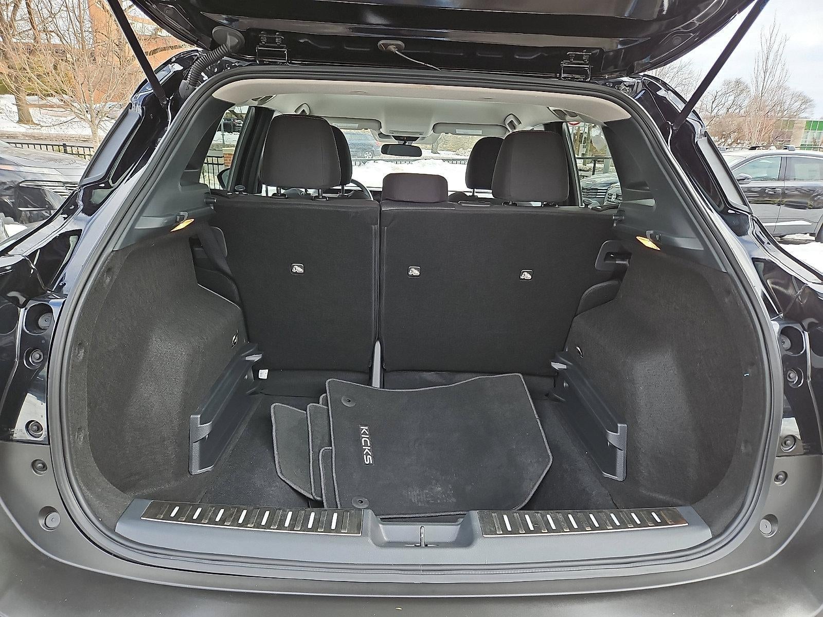 2025 Nissan Kicks SV