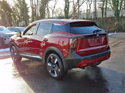 2025 Nissan Kicks SR