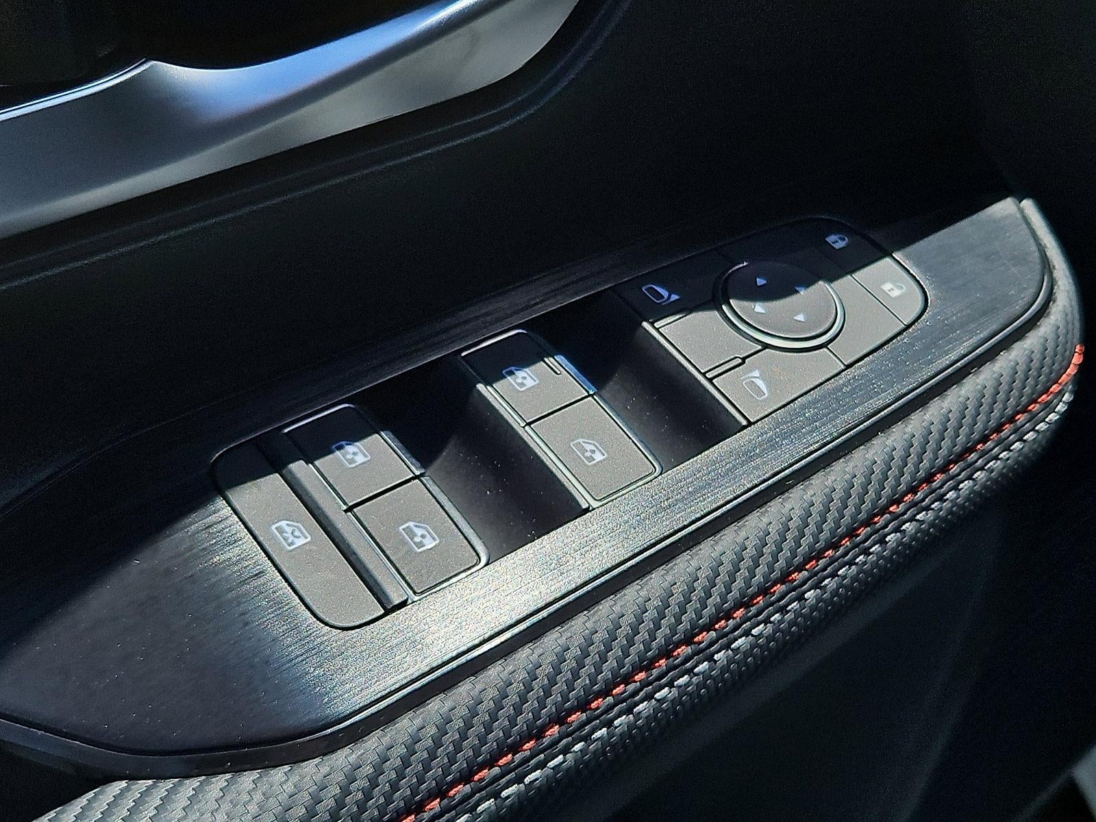 2025 Nissan Kicks SR AWD