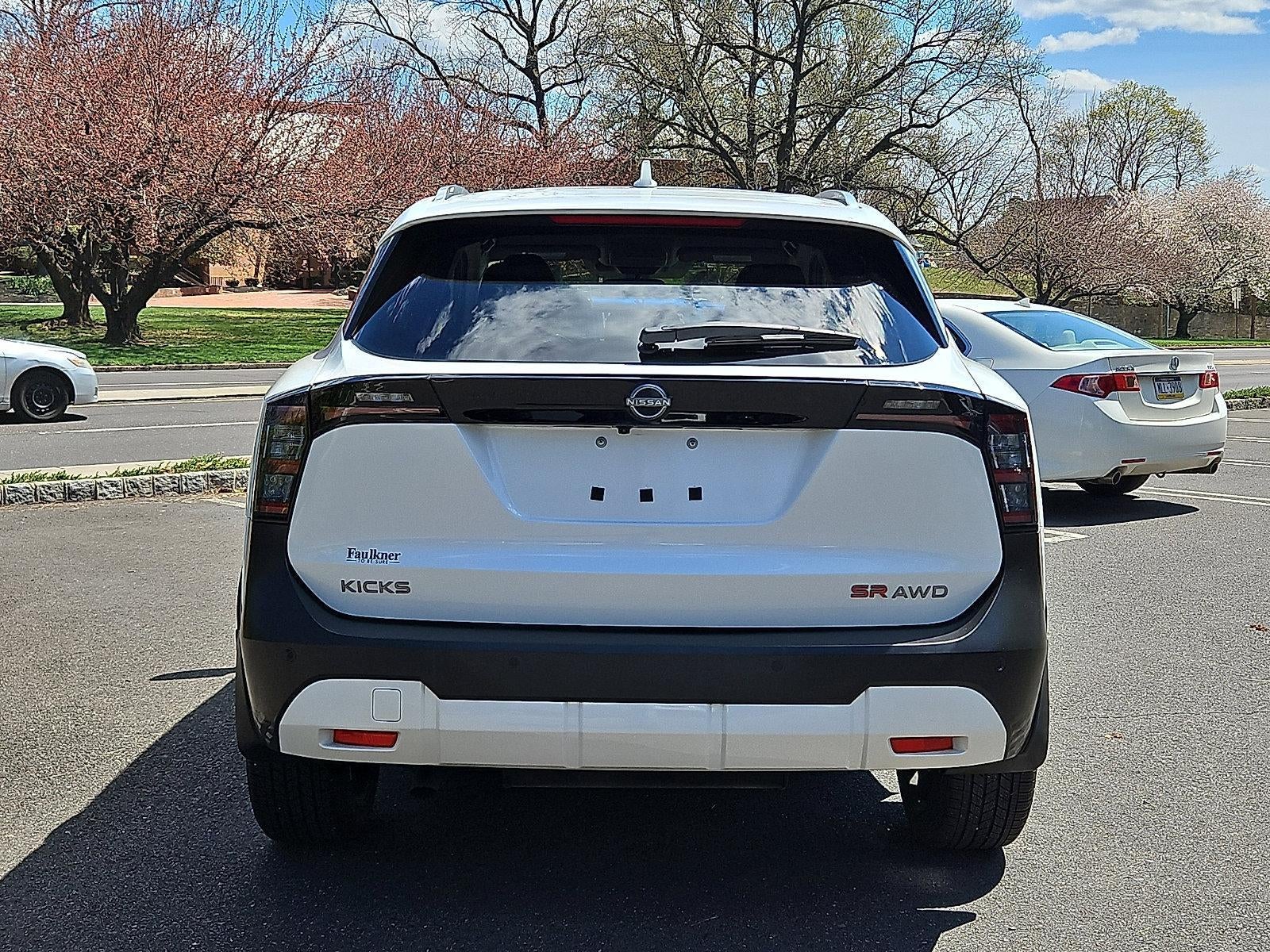 2025 Nissan Kicks SR AWD