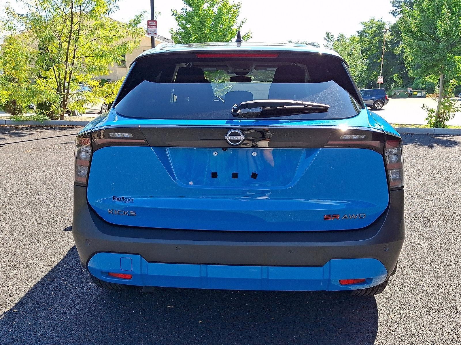 2025 Nissan Kicks SR