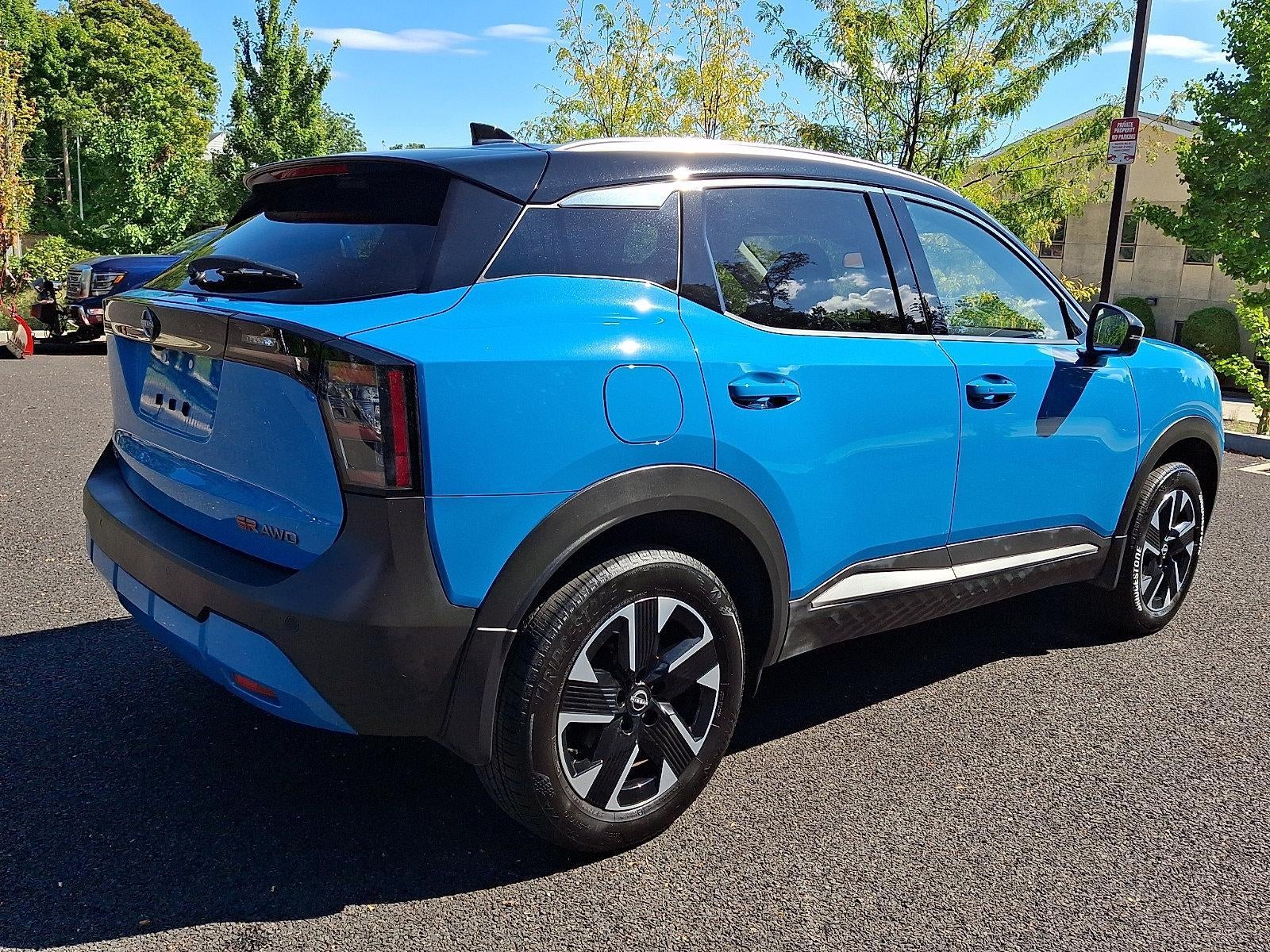 2025 Nissan Kicks SR