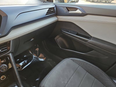 2024 Volkswagen Taos SE 4MOTION