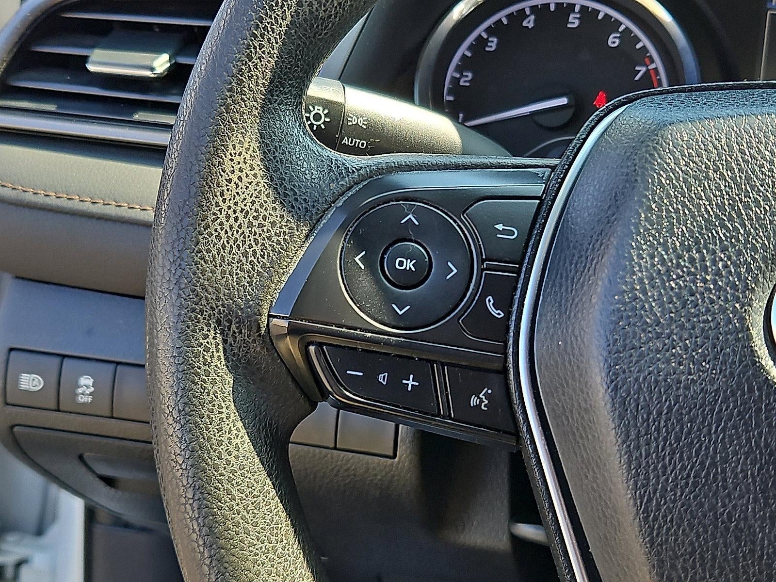 2019 Toyota Camry LE Auto (SE)