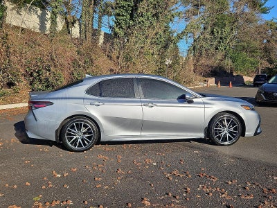 2021 Toyota Camry SE Auto (Natl)