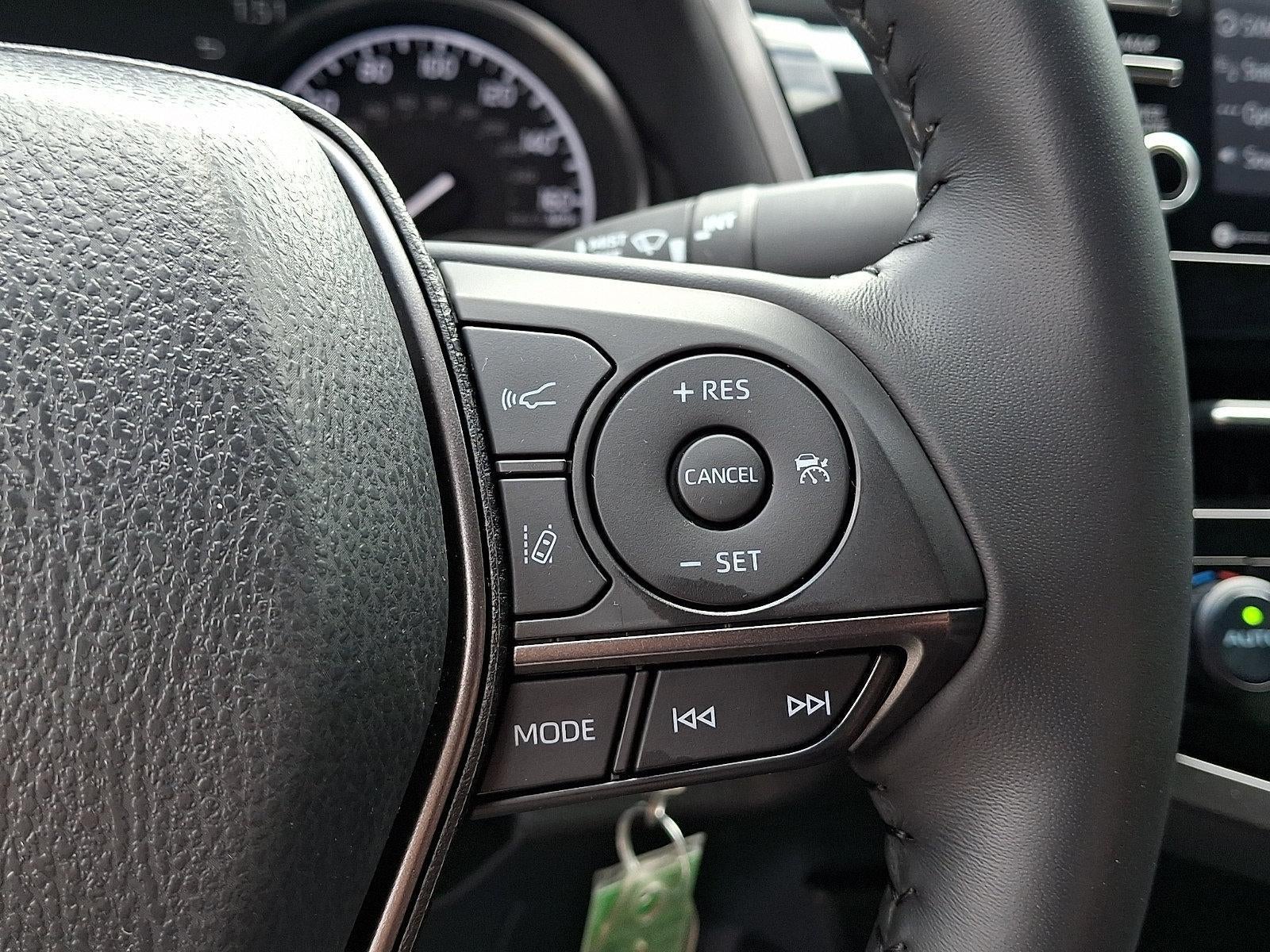 2024 Toyota Camry SE Auto AWD (Natl)