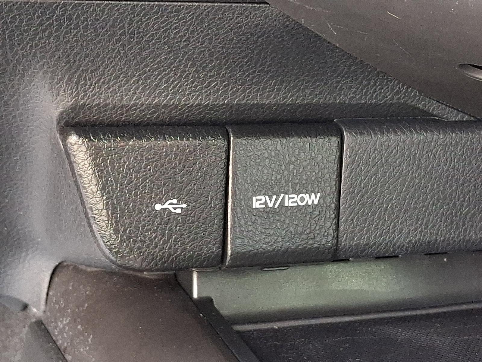 2024 Toyota Camry SE Auto AWD (Natl)