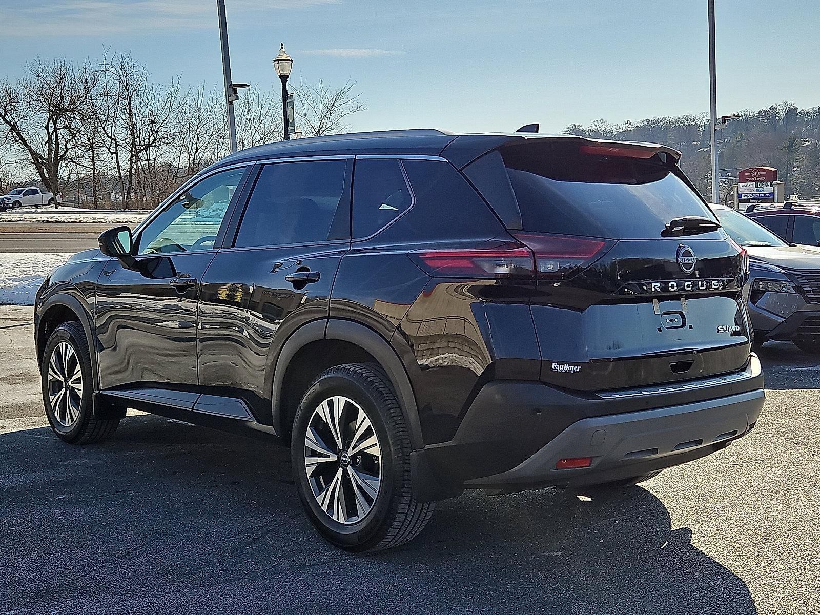 2022 Nissan Rogue SV