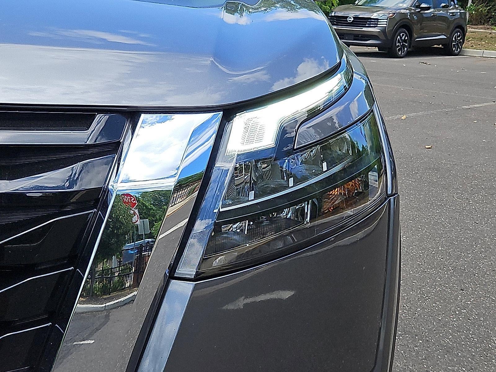 2024 Nissan Pathfinder S