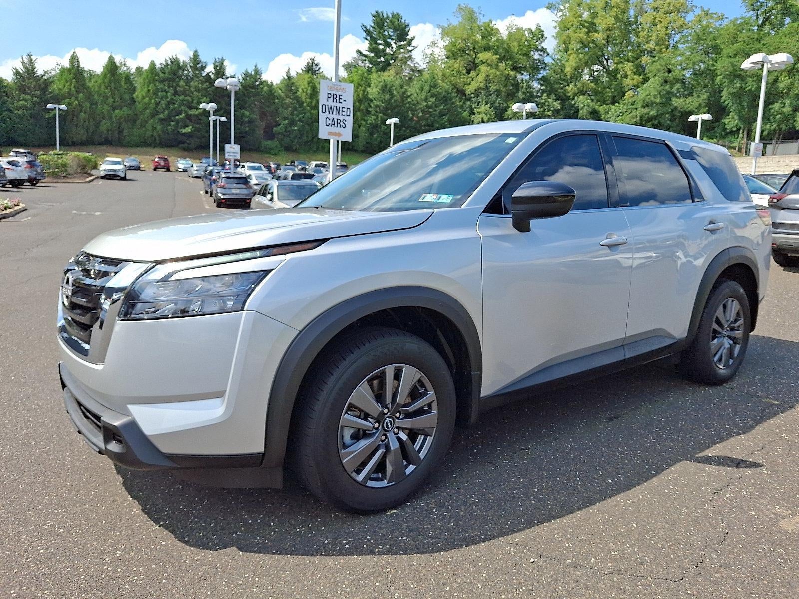 2024 Nissan Pathfinder S