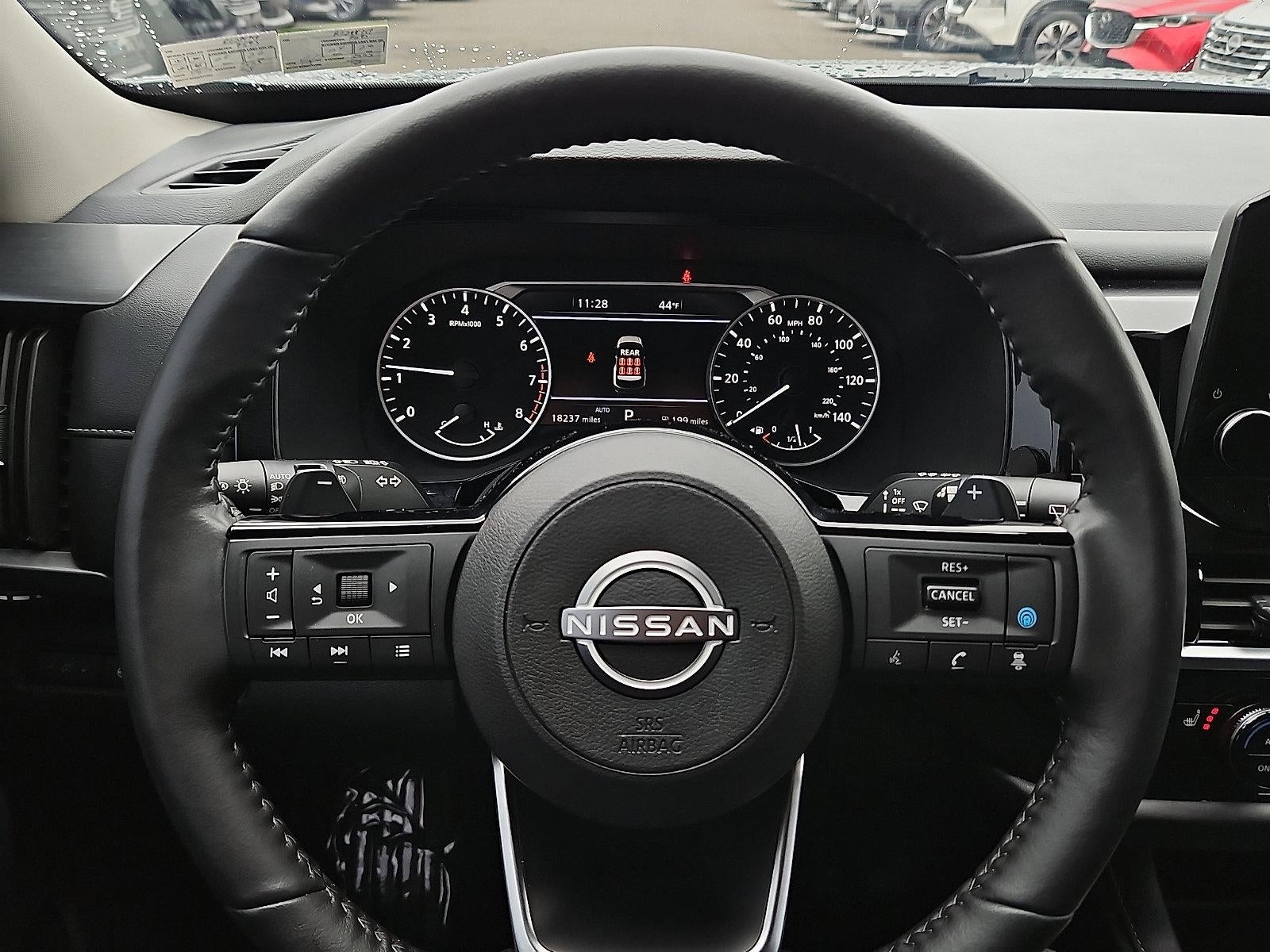 2024 Nissan Pathfinder SL