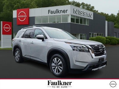 2023 Nissan Pathfinder SL