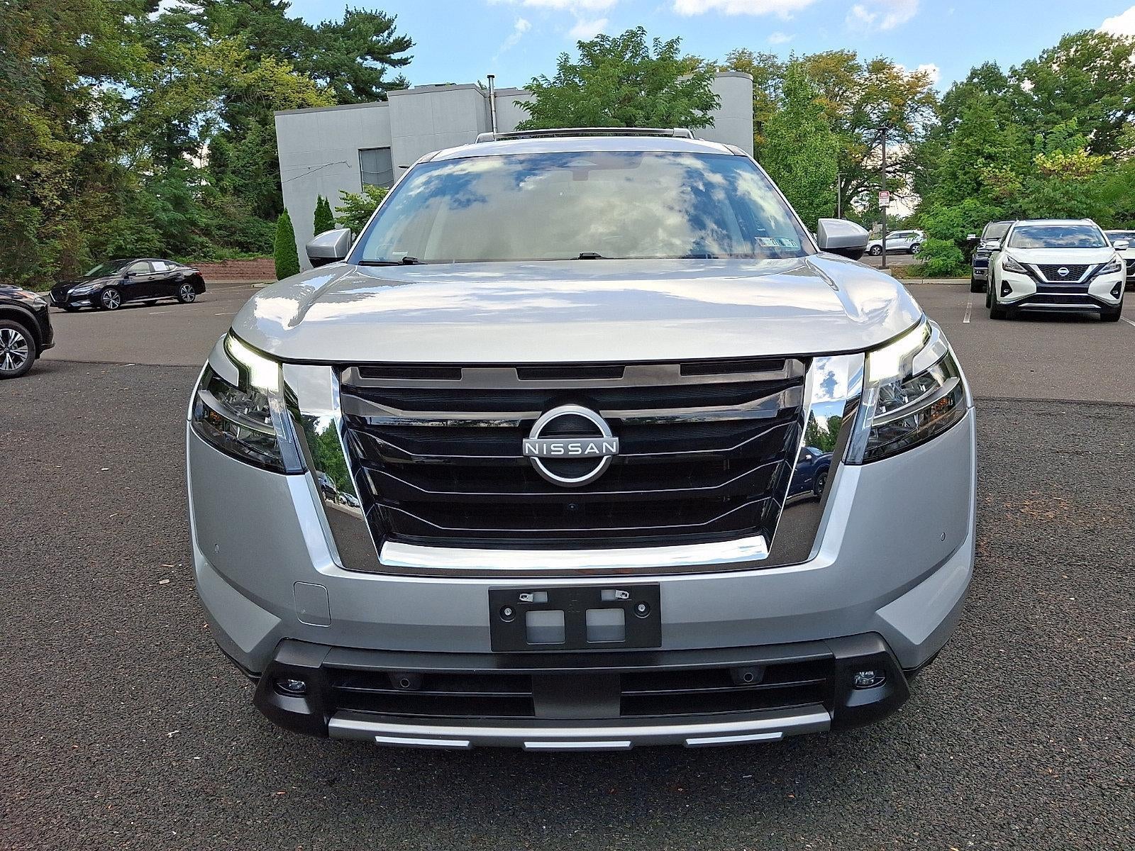 2023 Nissan Pathfinder SL