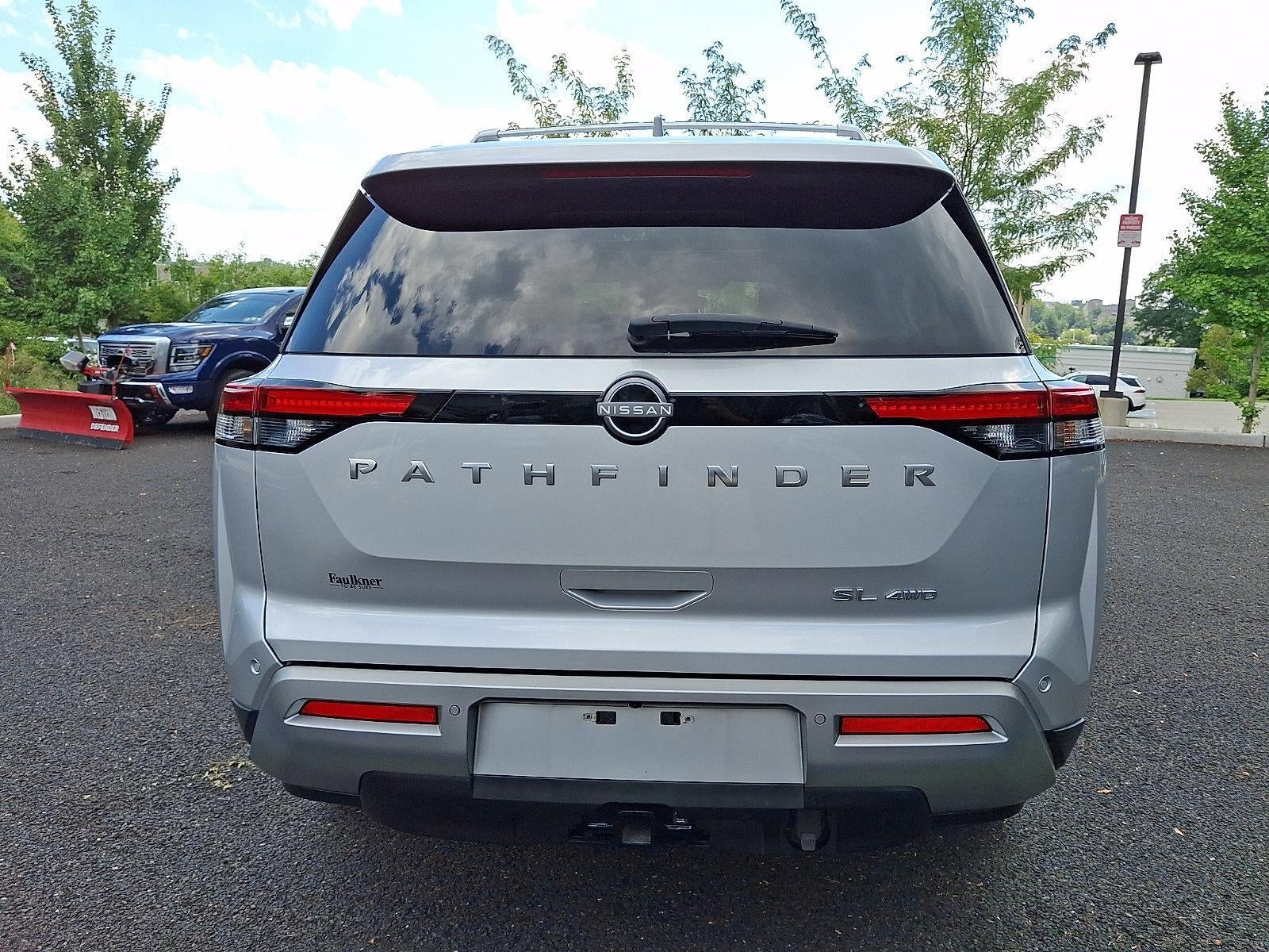 2023 Nissan Pathfinder SL