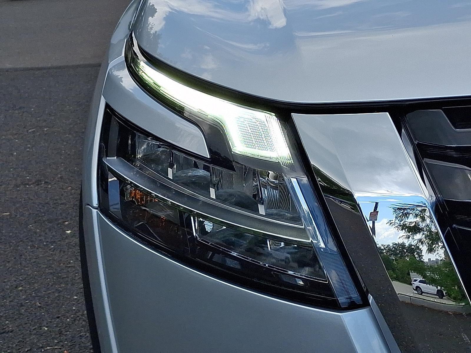 2023 Nissan Pathfinder SL