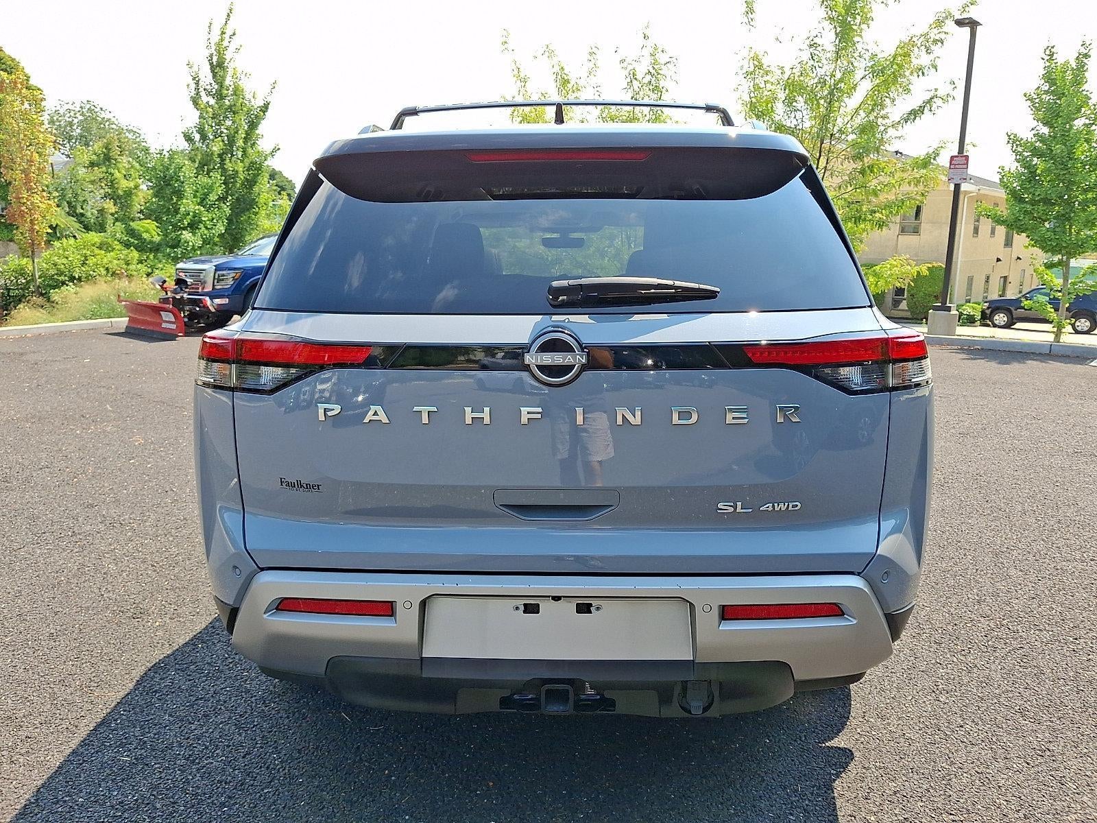 2024 Nissan Pathfinder SL