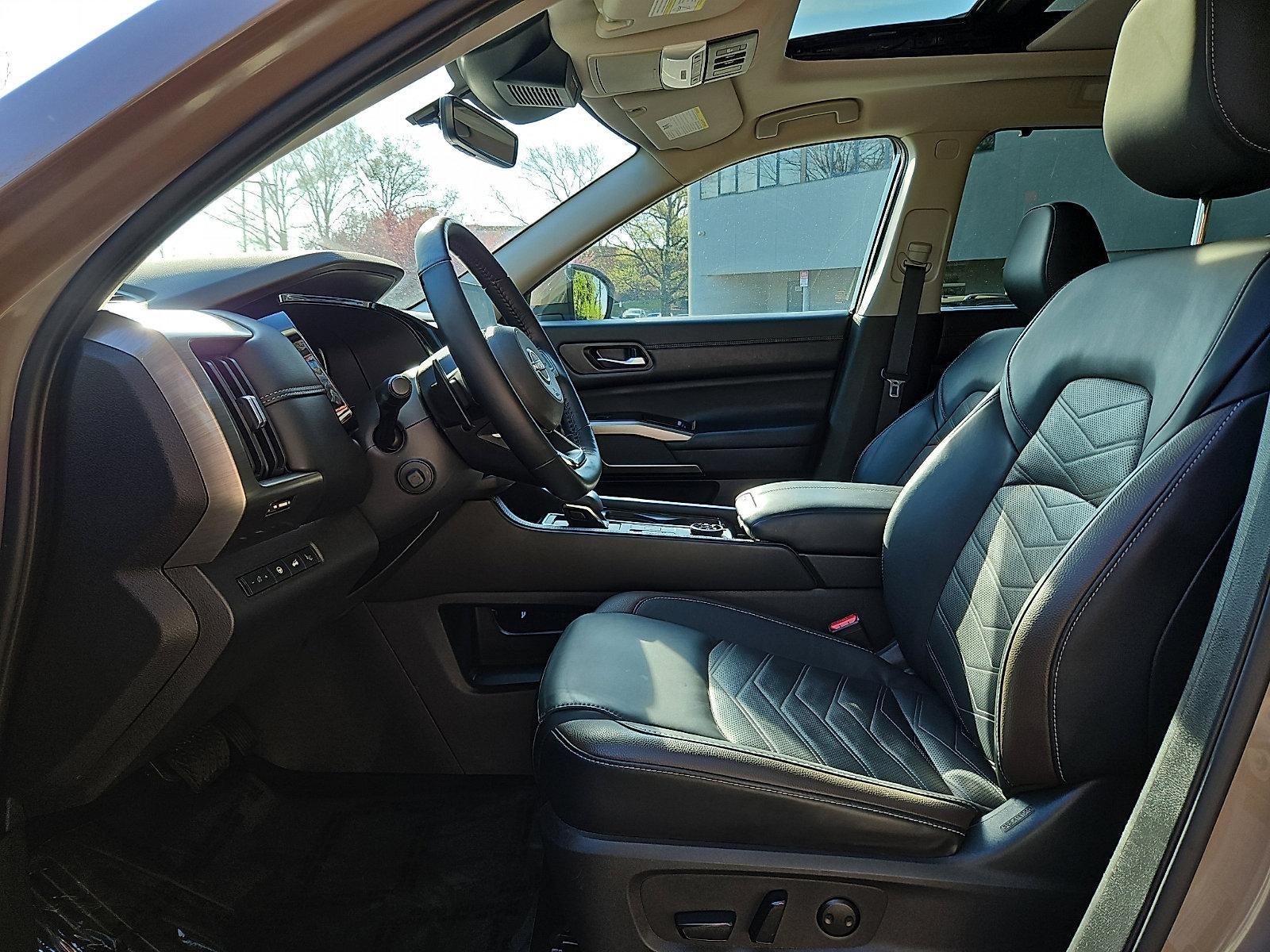 2023 Nissan Pathfinder Platinum