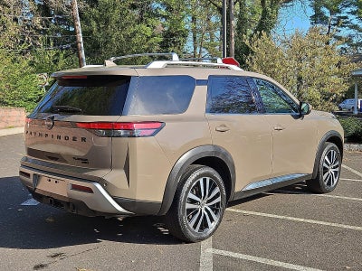 2023 Nissan Pathfinder Platinum