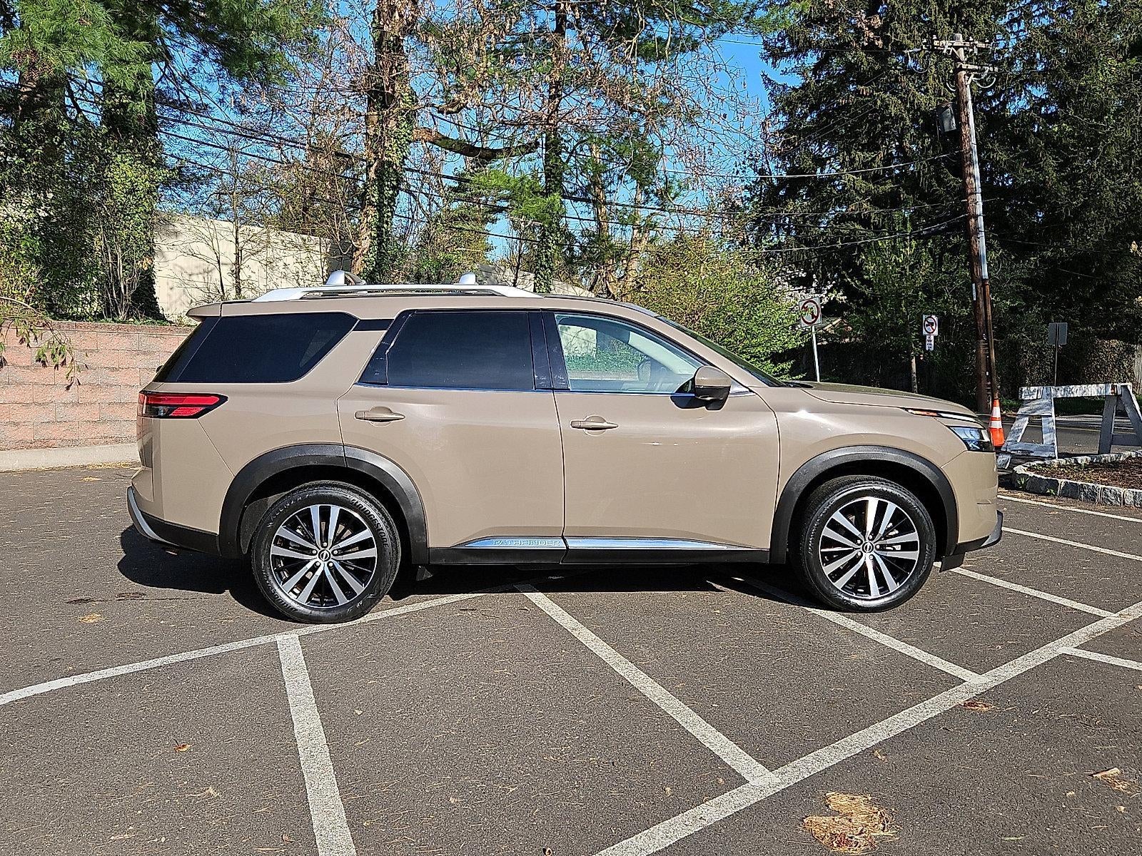 2023 Nissan Pathfinder Platinum
