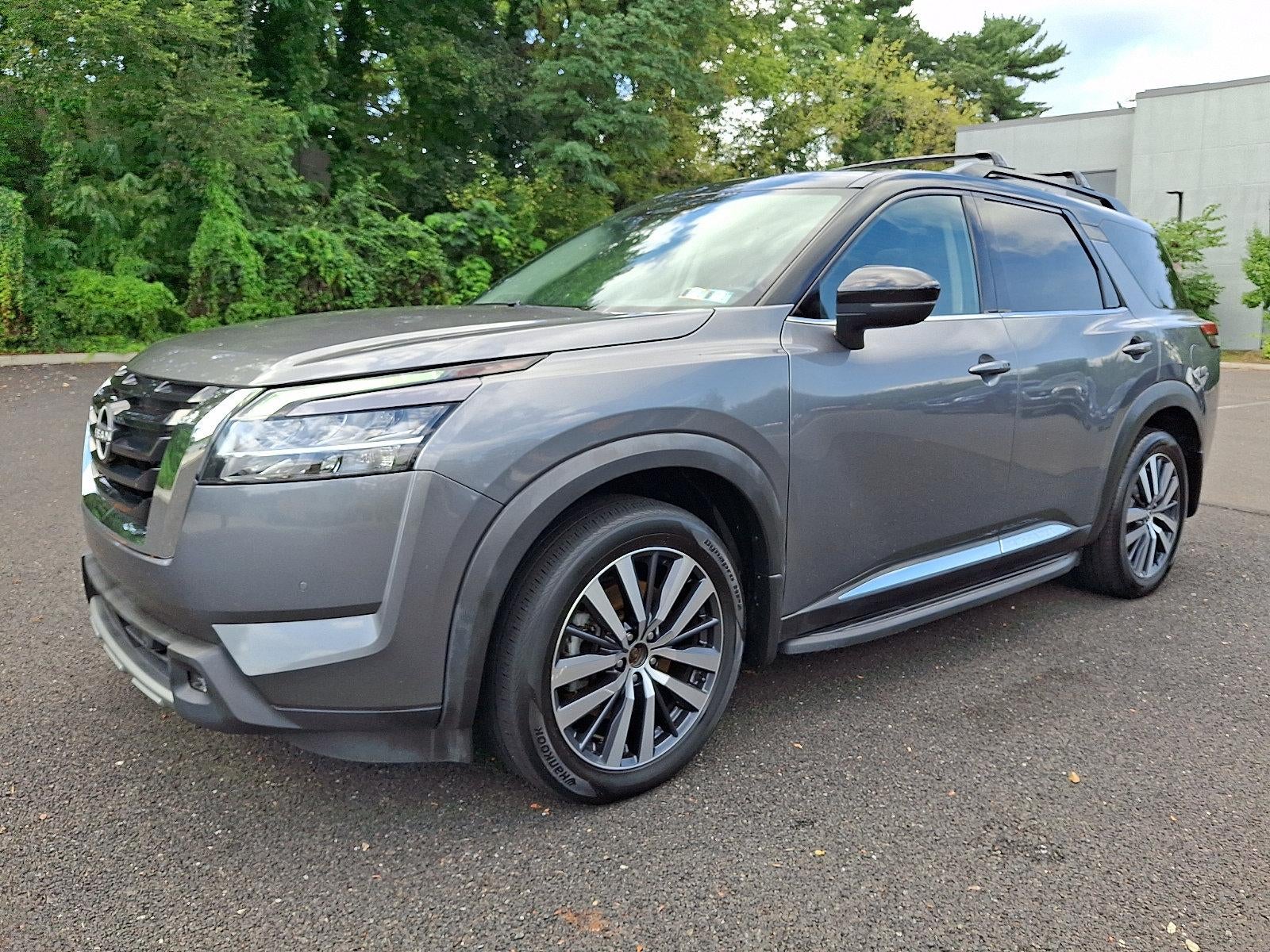 2022 Nissan Pathfinder Platinum 4WD