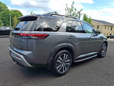 2022 Nissan Pathfinder Platinum 4WD