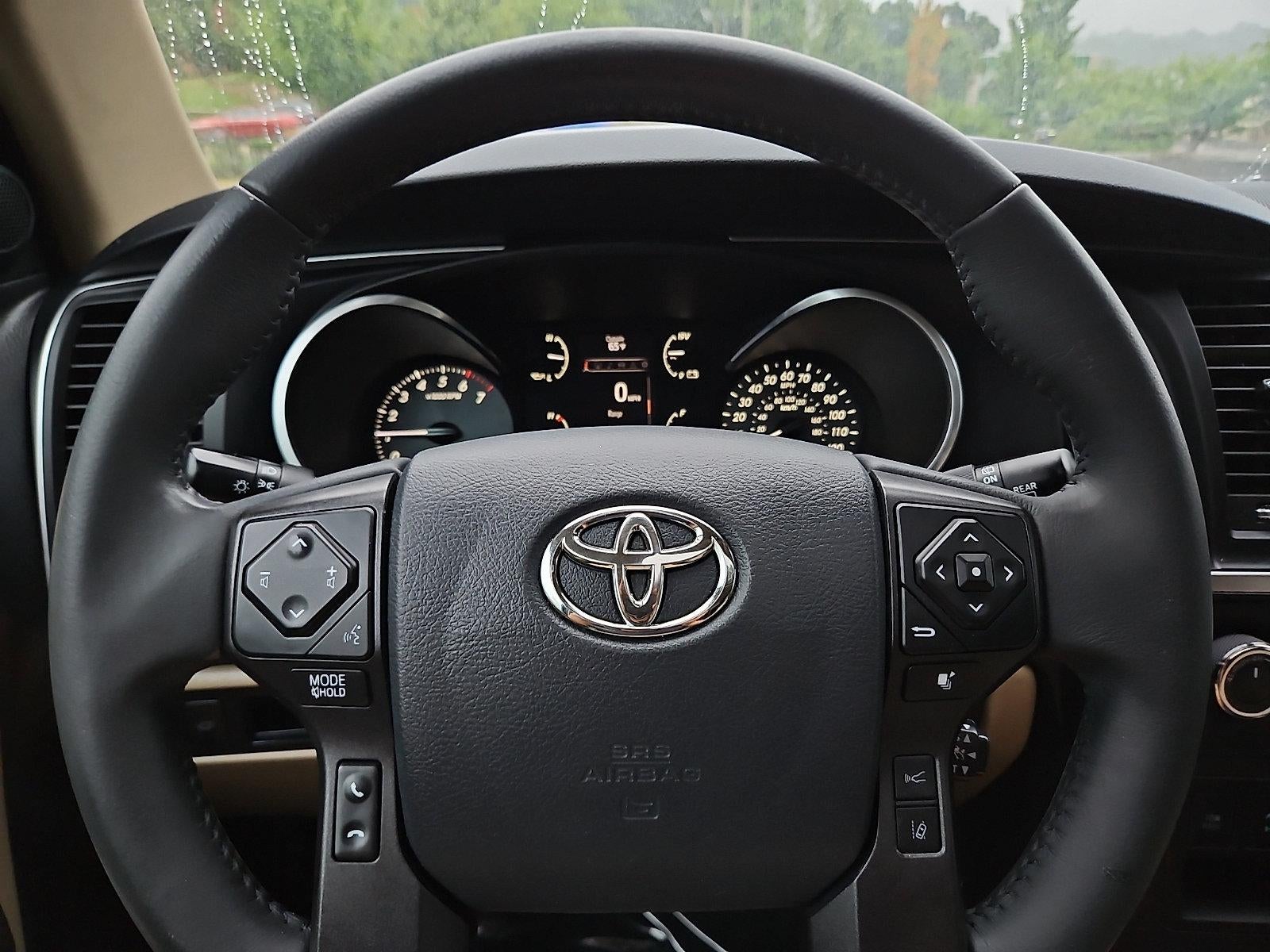 2018 Toyota Sequoia Limited 4WD (SE)