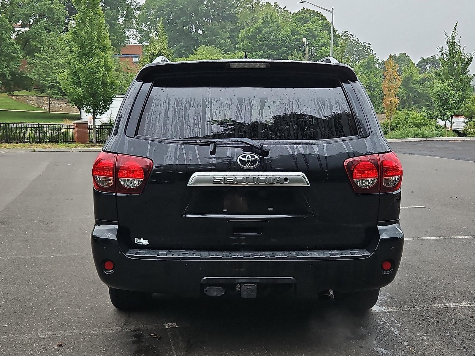 2018 Toyota Sequoia Limited 4WD (SE)