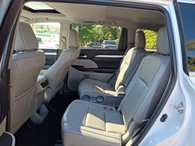 2019 Toyota Highlander XLE V6 FWD (Natl)