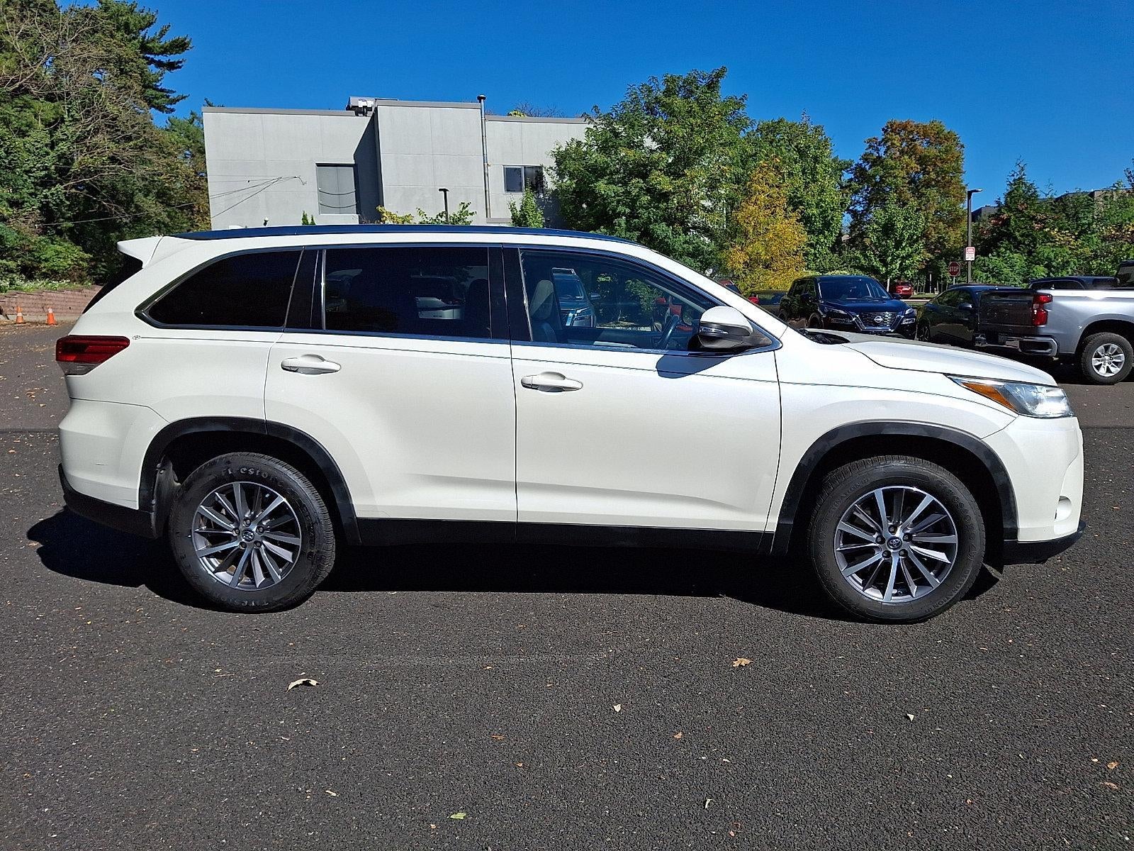 2019 Toyota Highlander XLE V6 FWD (Natl)